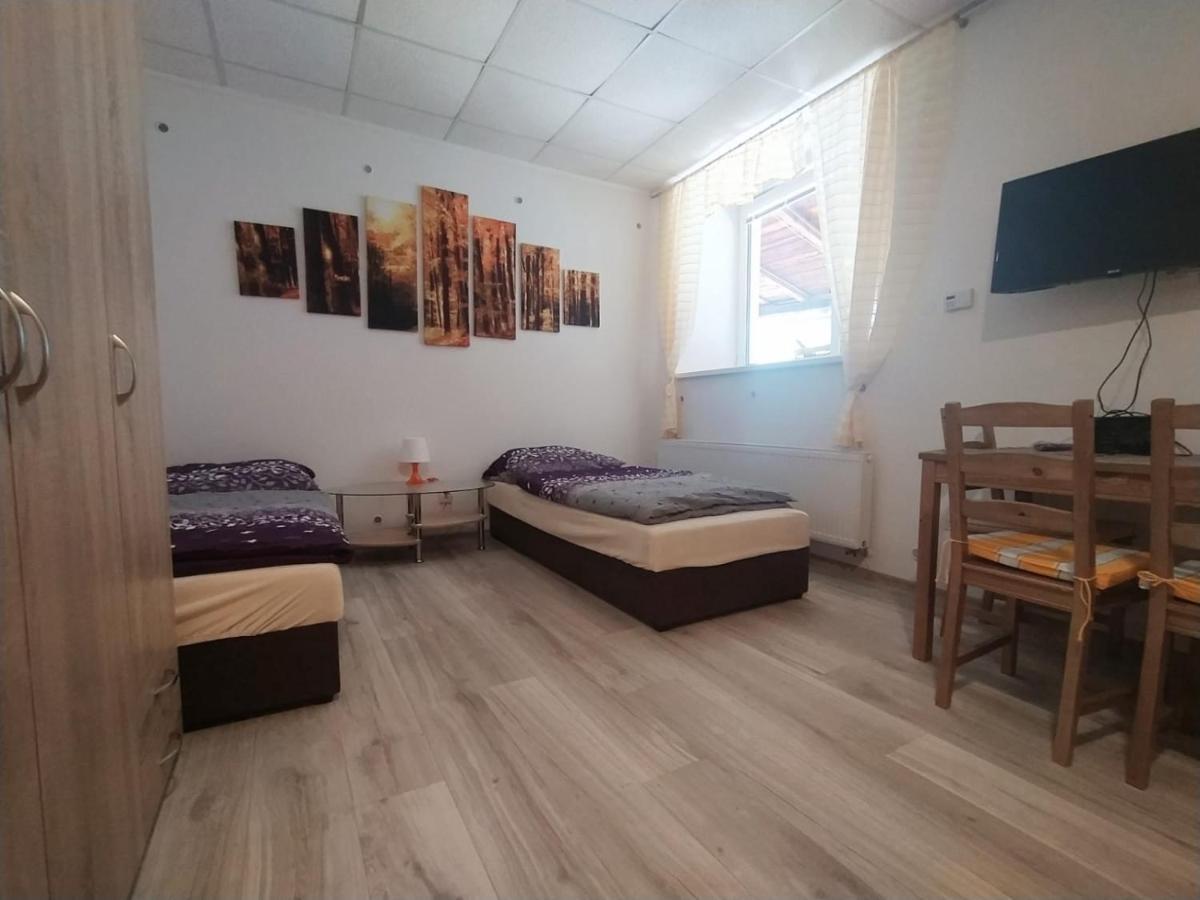 Apartmány LoNo Jičín Exterior foto
