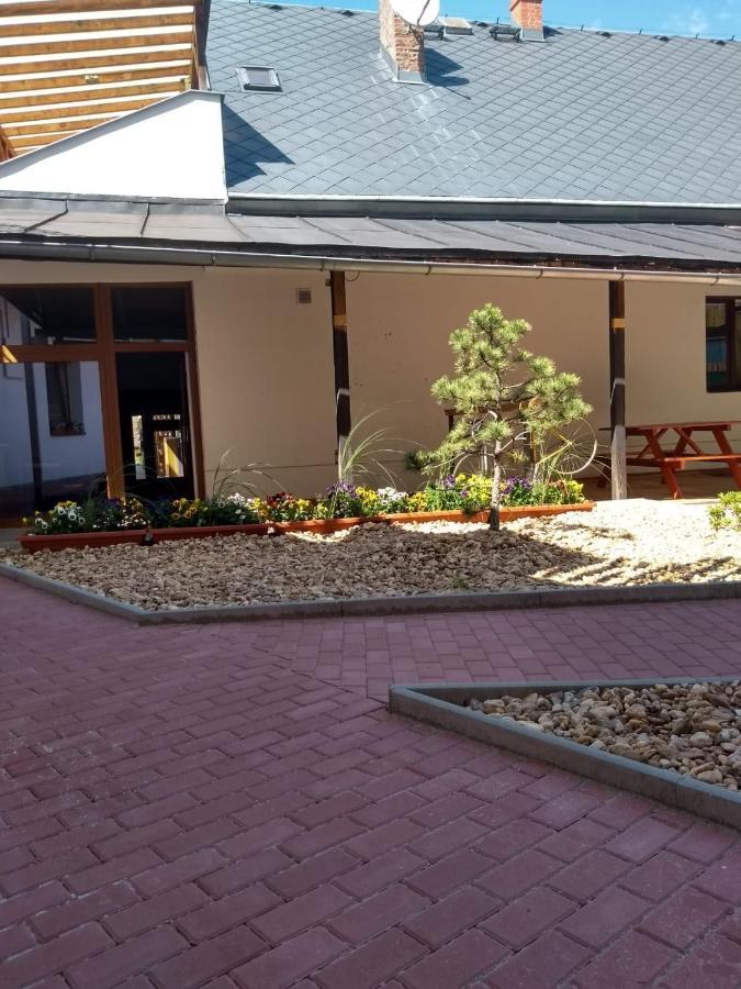 Apartmány LoNo Jičín Exterior foto